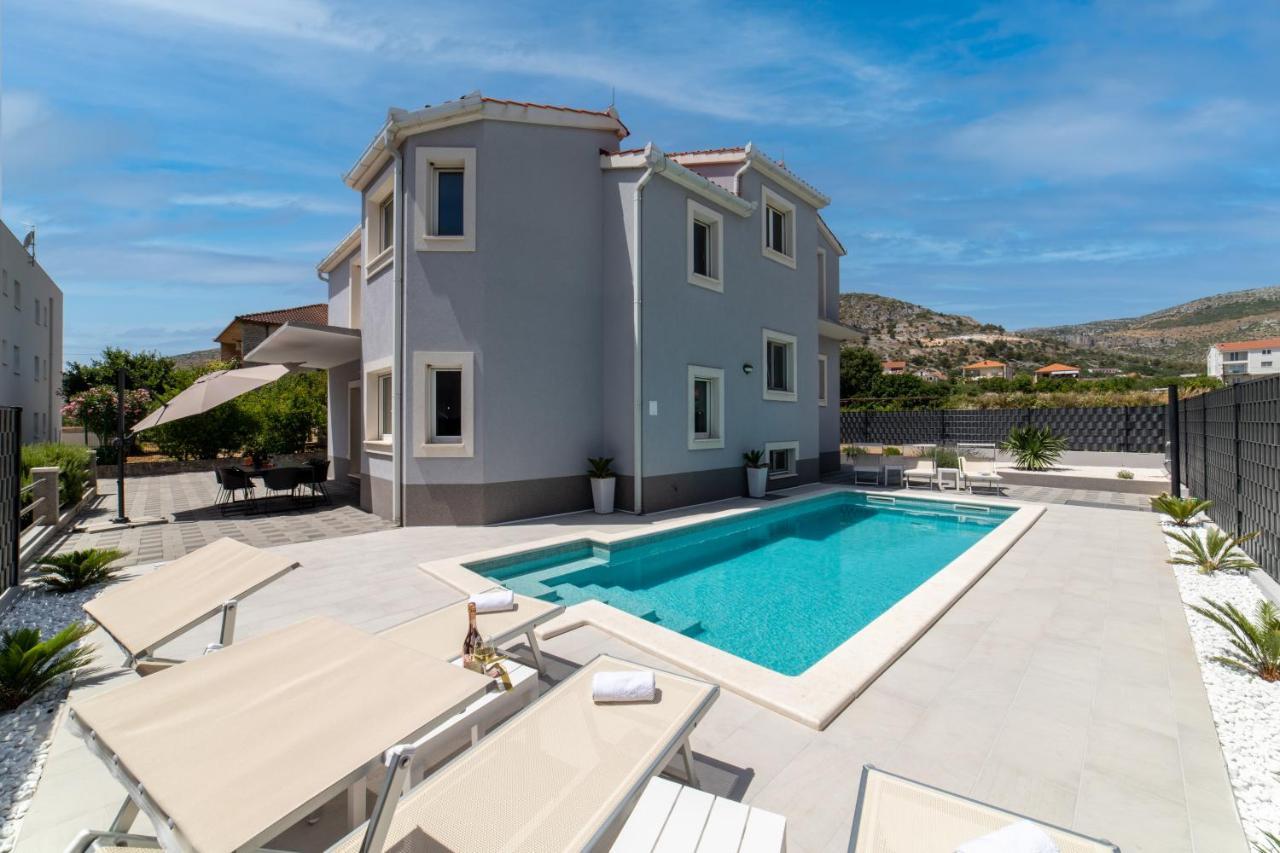 Villa Ban Trogir Exterior foto
